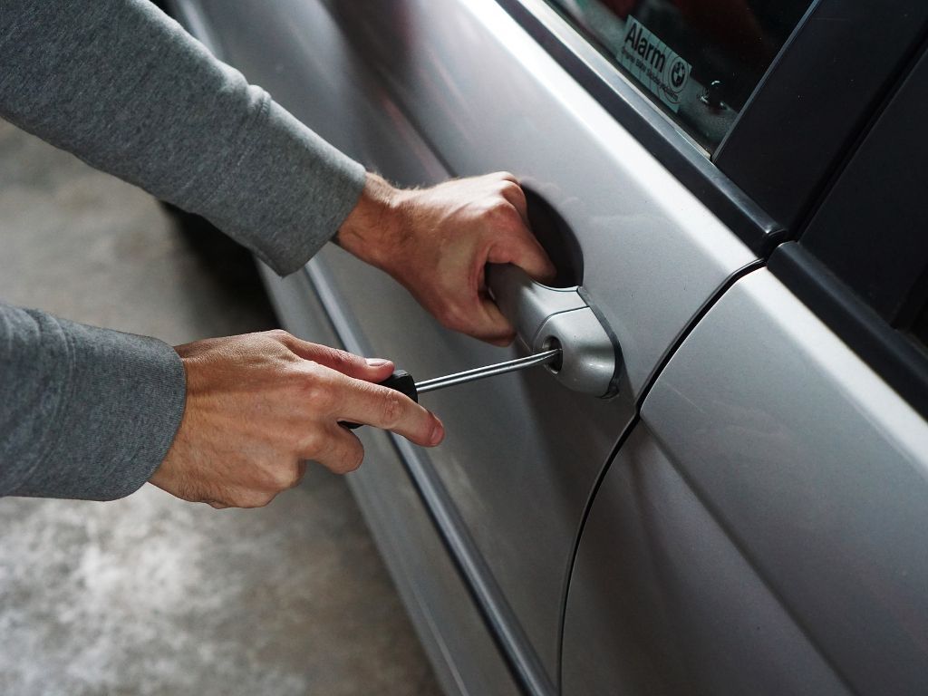 Niat Maling Mobil, Pencuri Ini Malah Ngomel ke Korbannya dan Ancam Lapor Polisi
