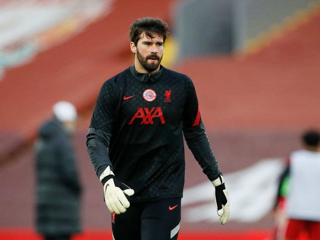 Sayonara Manuel Neuer! Bayern Munchen Tertarik Datangkan Alisson Becker Pada Musim Panas Tahun Depan