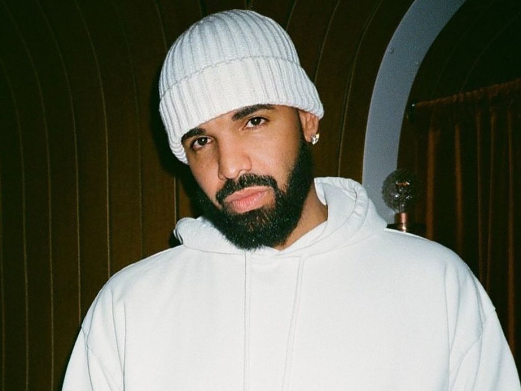 Beruntung Banget! Fans Ini Dihadiahi 50.000 Dolar Oleh Drake Saat Konsernya di Las Vegas