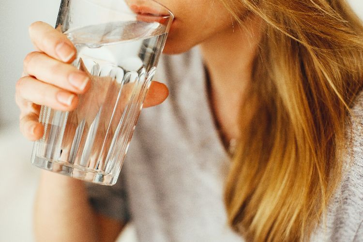Waktu Terbaik Minum Air Putih Untuk Turunkan Berat Badan