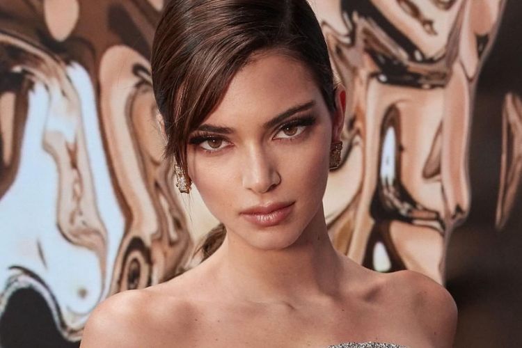 Sering Digerayangi Stalker dan Jadi Target Pembunuhan, Kendall Jenner Pindah Rumah