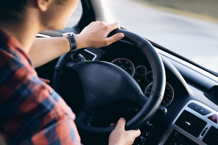 7 Cara Menghilangkan Ngantuk dengan Cepat Saat Berkendara