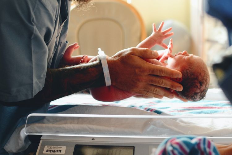 Kisah Nyata Bayi yang Tertukar di RS, 60 Tahun Hidup Miskin Padahal dari Keluarga Kaya