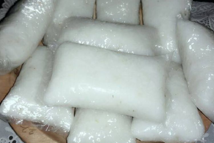 Mau Buat Ketupat Praktis? Buat Ketupat Plastik Aja Guys
