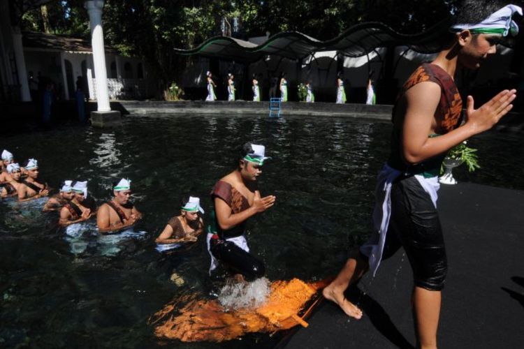 8 Tradisi Khas Menyambut Bulan Ramadhan di Indonesia