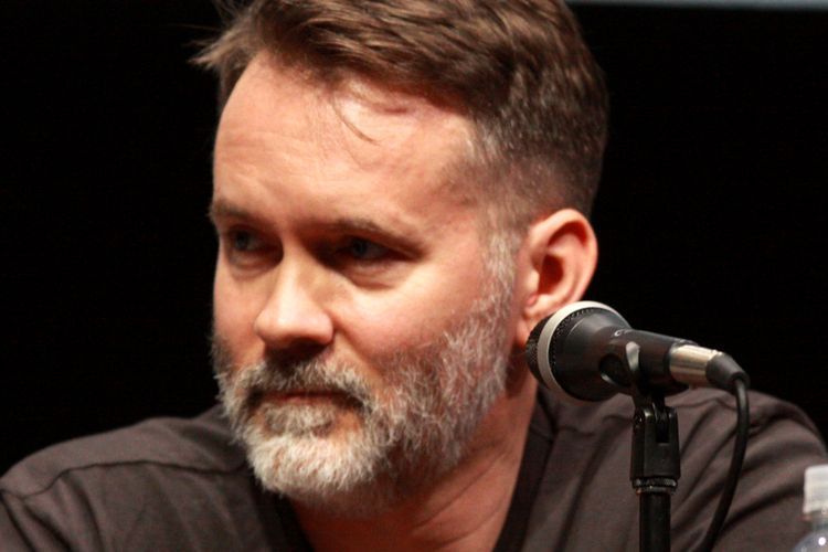 Chris McKay Tengah Bernegosiasi Dengan Universal Pictures Terkait Film Renfield