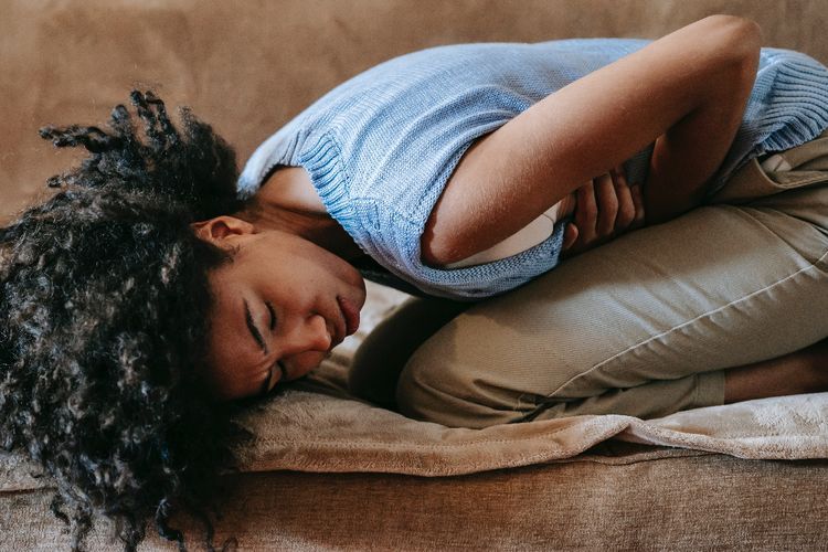 Ini Perbedaan Angin Duduk Dengan Masuk Angin