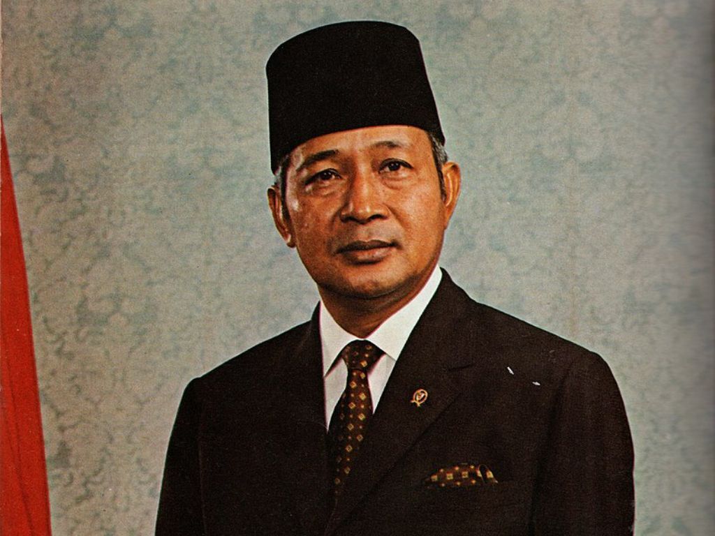Soeharto dan Tradisi Kejawen: Kisah Ziarah ke Gunung Srandil