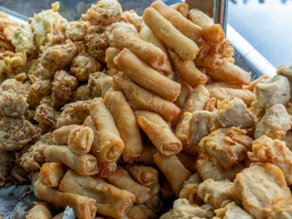 5 Resiko Berbahaya bagi Kesehatan akibat  Terlalu Banyak Mengkonsumsi Gorengan saat Berbuka Puasa