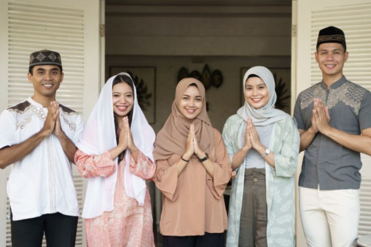 5 Manfaat Silaturahmi dalam Islam, Diberikan Umur Panjang Hingga Dilapangkan Rezeki