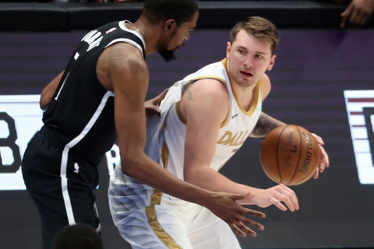 FOTO: Dallas Mavericks 113-109 Brooklyn Nets