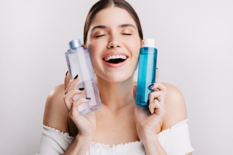 Toner Air Mawar vs Toner Tea Tree, Ini Perbedaan Fungsinya untuk Kulit Wajah