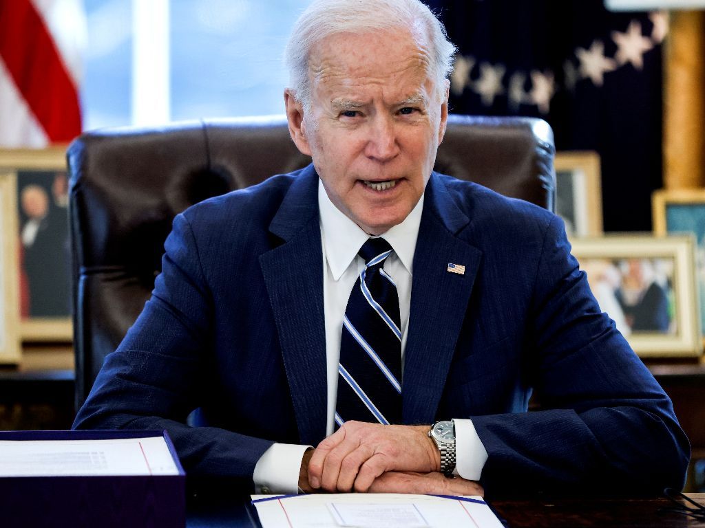 Muncul Penyakit Pernapasan Misterius, Biden Diminta Memberlakukan Larangan Perjalanan ke China