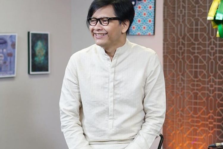 Armand Maulana Unggah Foto Lawas saat Jadi Model, Posisi Tangan Ceweknya Bikin Salfok