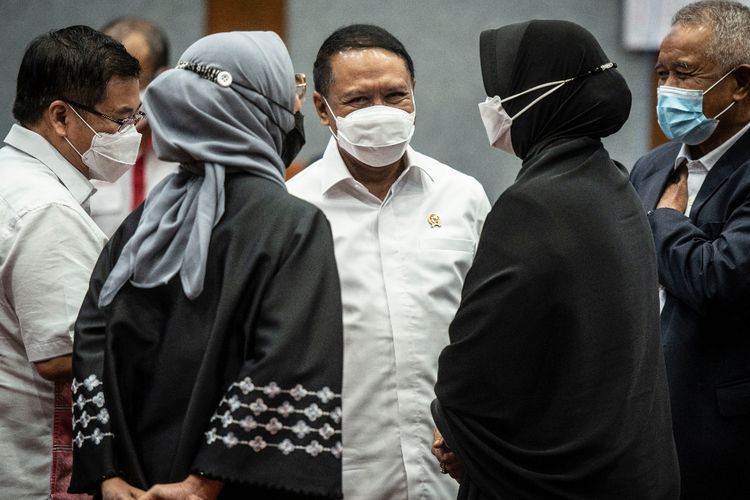 Menpora Bantah Tunjuk Nagita Slavina Jadi Ikon PON Papua, Segera Diganti?