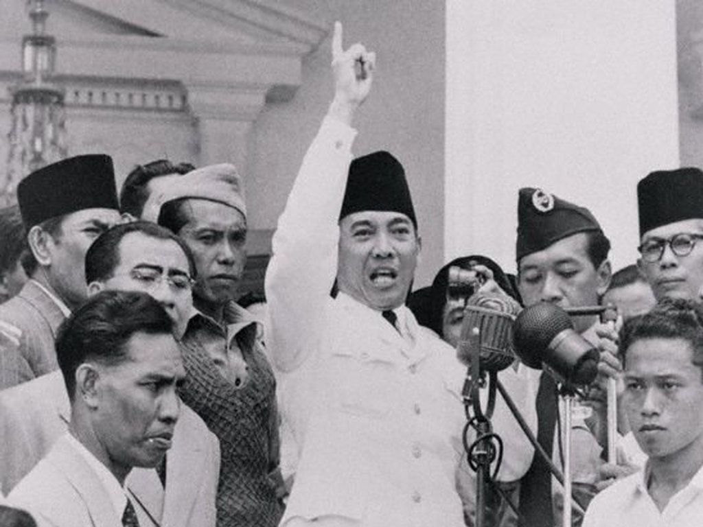 Mengungkap 16 Kata-kata Bijak Soekarno yang Terbukti Jadi Kenyataan!