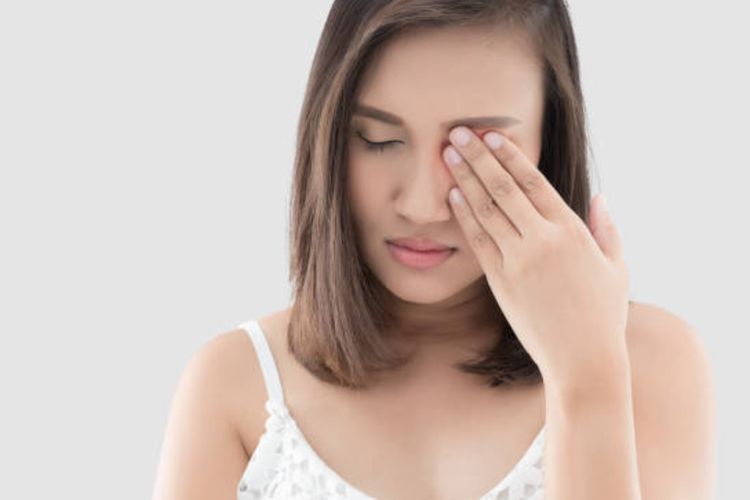 Cara Mengatasi Mata Bengkak dengan Cepat Tanpa Obat