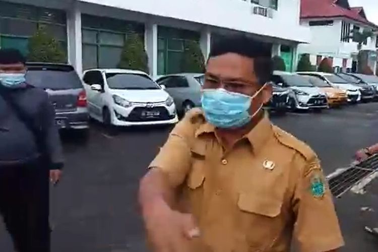 Viral Video Pegawai RSJ Tuntungan Bertindak Arogan ke Wartawan Seusai Liputan Vaksinasi