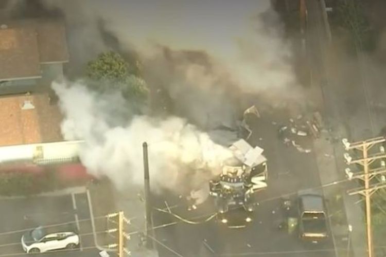 16 Orang Luka-luka dalam Insiden Ledakan Kembang Api Ilegal di Los Angeles