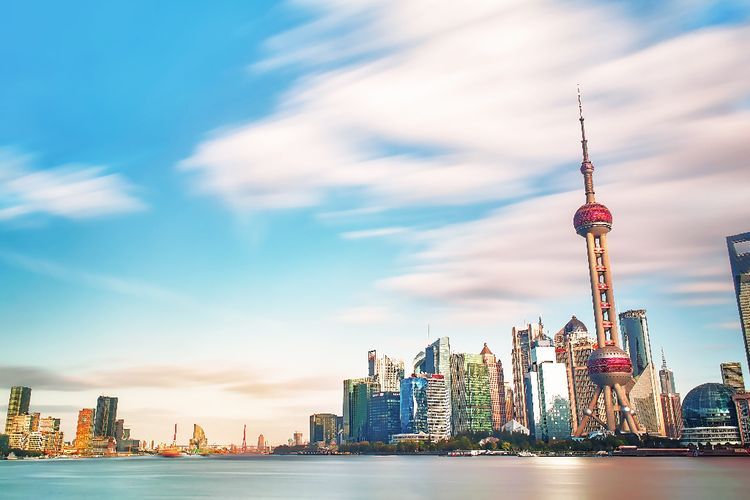 China Hadirkan Kereta Transparan Langsung Menuju ke Desa Panda
