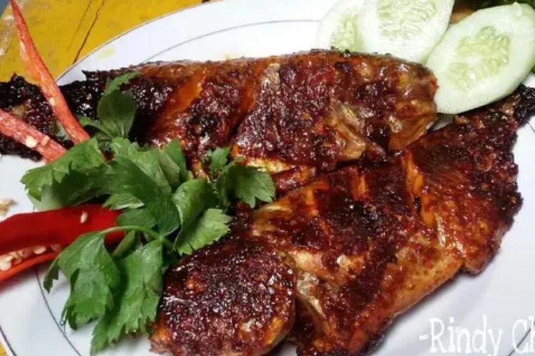 Nikmatnya Ikan Bakar Pedas Manis Yang Bisa Kita Buat di Rumah