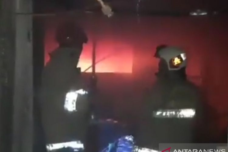 Kebakaran Kantor BPOM, 75 Personel Damkar Sempat Berjibaku Padamkan Api