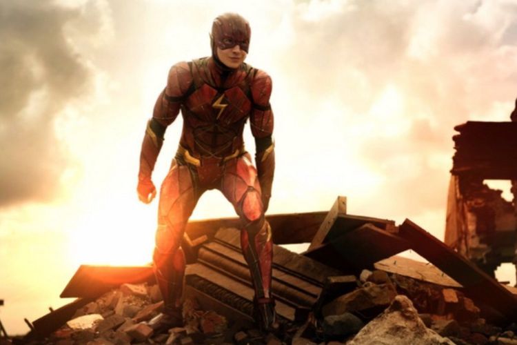 Begini Tampilan Batmobile dan Supergirl Dalam Film The Flash Mendatang