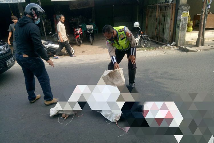Merinding! Gagal Salip Truk, Pemotor di Bekasi Ini Tewas Usai Dilindas Truk