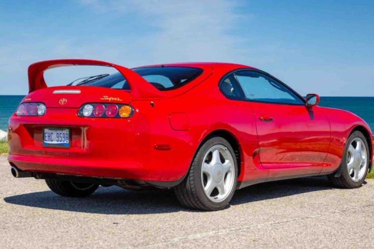 Speedometer Masih 11.265 Km, Toyota Supra A80 Ini Terjual Seharga Rp2,8 Miliar!