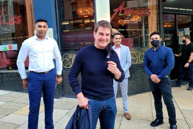 Tom Cruise Kunjungi Restoran India di Inggris, Ternyata Suka Makanan Ini...