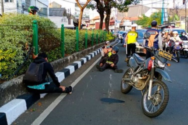 Viral Kecelakaan Motor Polisi Vs Warga di Depok, Siapa yang Salah?