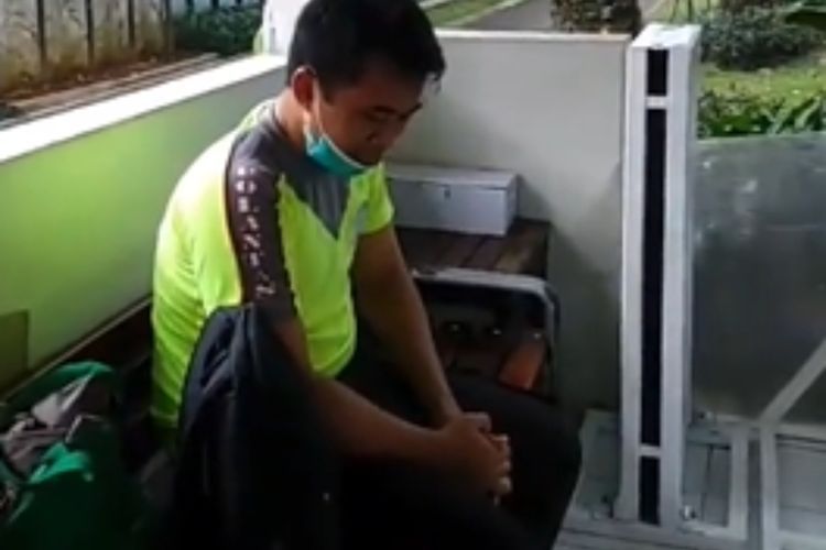 Satpam Dipergoki Ngintip Istri Orang Buang Air Kecil, Suami Korban Lapor ke Polisi