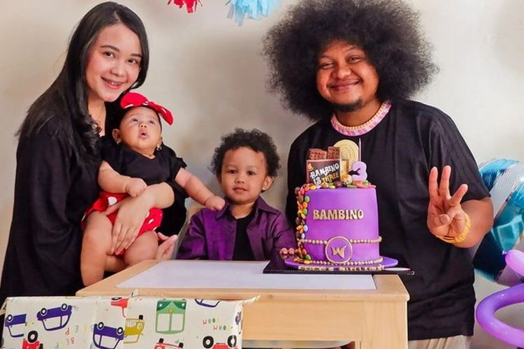 Bambino Anak Babe Cabita Ultah, Tatapannya ke Bocil Cantik Ini Bikin Gemes