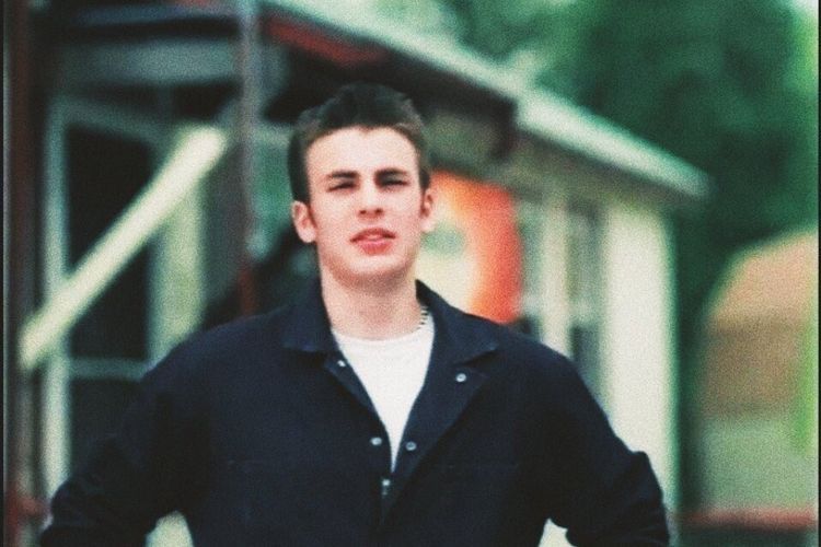 Mengenang Debut Chris Evans di Film The Newcomers
