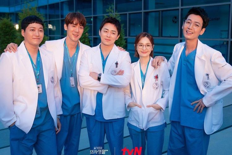 Sedih Dramanya Berakhir, Para Pemeran Hospital Playlist 2 Ucapkan Selamat Tinggal