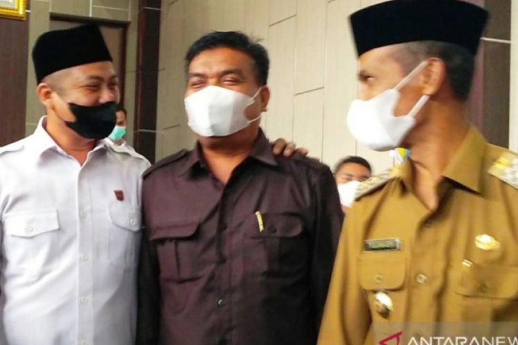 Ingin Fokus Rawat Orang Tuanya, Politikus ini Mundur dari Anggota DPRD Solok Selatan