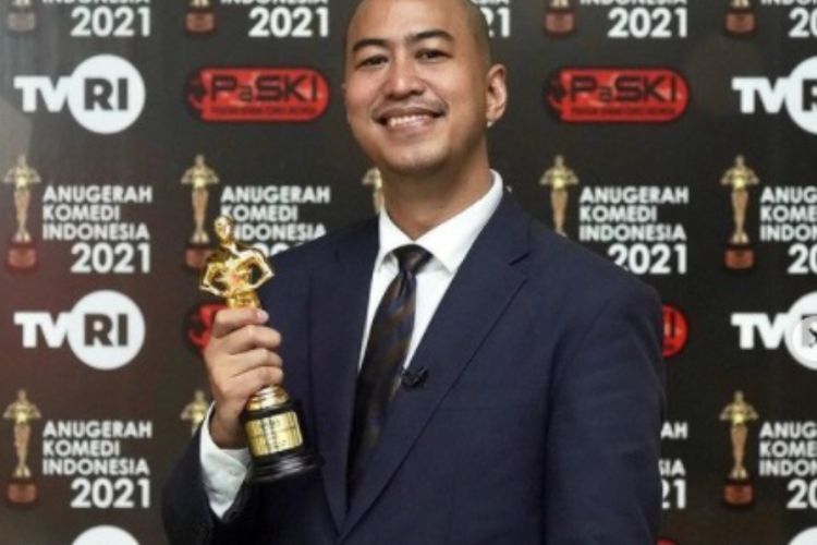 Pandji Pragiwaksono Raih Penghargaan Anugerah Komedi Indonesia Sebagai 'Komika Terpilih'