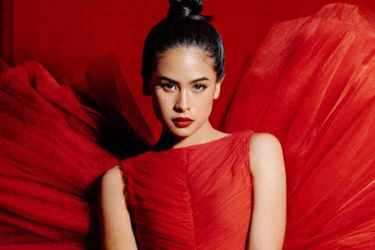 Maudy Ayunda Angkat Bicara soal Rentan dan Tegasnya Seorang Wanita di Single Terbarunya 