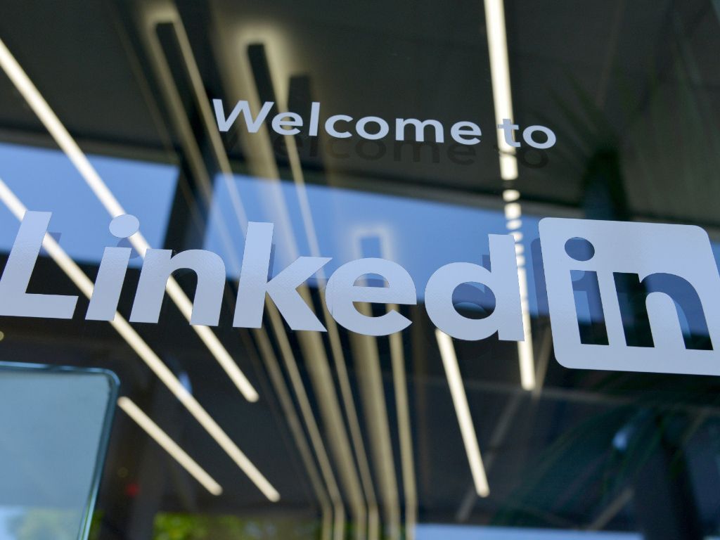 Microsoft Bakal Cabut Layanan LinkedIn di China, Tapi Diganti dengan InJobs
