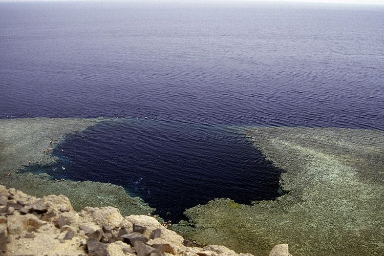 Mengenal Blue Hole, Wisata Indah dari Mesir yang DIkenal 'Kuburan Penyelam'
