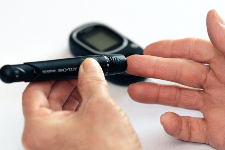 Tingkat Keparahan Diabetes Lansia Tergantung Pola Asuh Keluarga