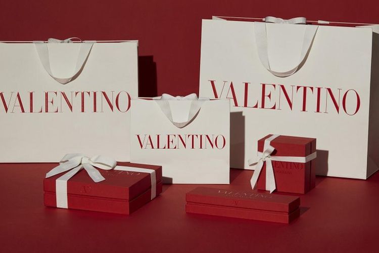 Mengusung Konsep Keberlanjutan, Valentino Luncurkan Produk dari Bahan Daur Ulang