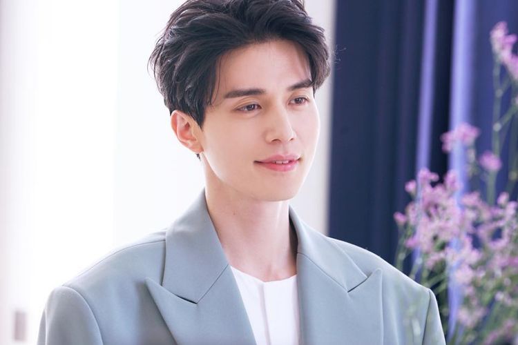 Profil Biodata Lee Dong Wook dan Fakta Menarik Drama Koreanya