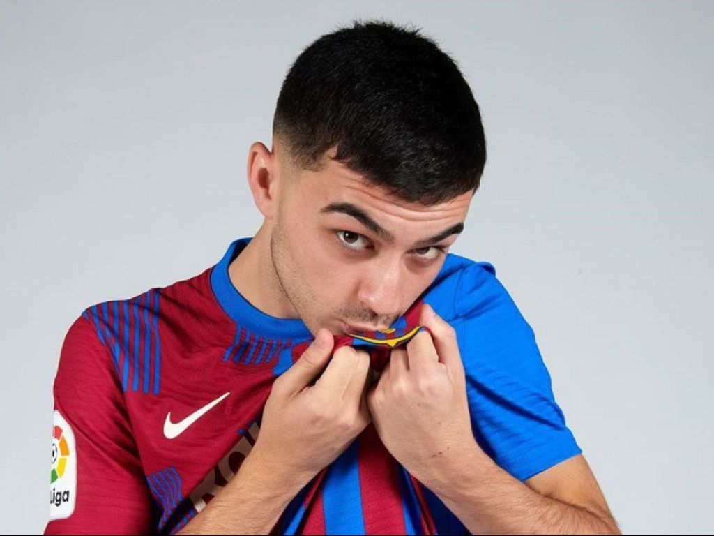 Pedri Putuskan untuk Tetap Bertahan Bersama Barcelona