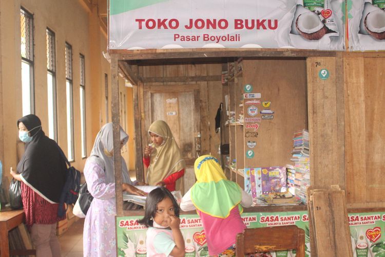 Melihat Toko Buku Bekas, Bertahan di Tengah Gempuran Teknologi 