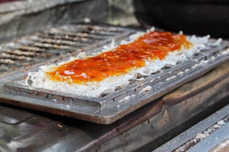 Sagu Rangi, Kue Tradisional Betawi Sajian Gula Merah dengan Potongan Nangka