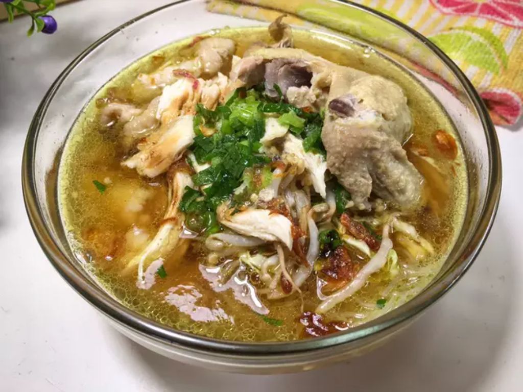 Resep Soto Ayam Kuah Bening untuk Santapan Makan Siang