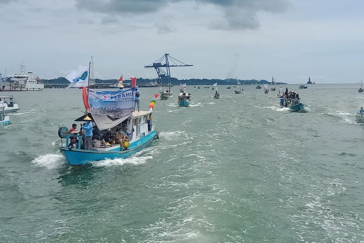 Puluhan Kapal Nelayan Ikut Parade saat Peringatan Hari Nusantara di Tarakan