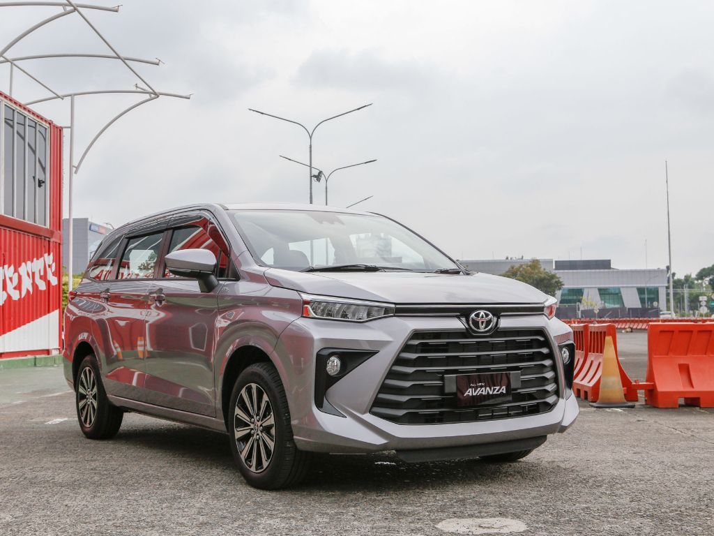 5 Rekomendasi Mobil Toyota yang Cocok untuk Keluarga Besar, Apa Pilihan Terbaiknya?