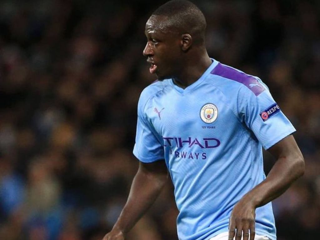 Bek Manchester City Benjamin Mendy Kini Hadapi 7 Dakwaan Kasus Pemerkosaan